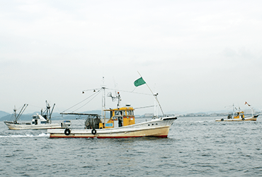 丸新水産株式会社　漁の風景